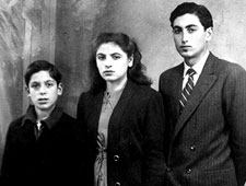 FOTO 306: RITRATTO DI FAMIGLIA: I FRATELLI CAMILLETTI